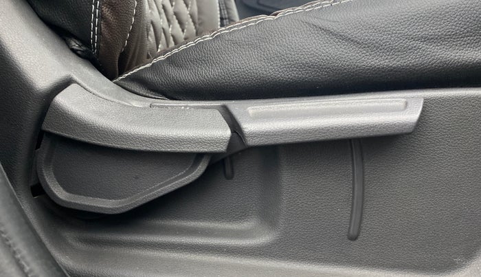 2022 Hyundai GRAND I10 NIOS SPORTZ 1.2 KAPPA VTVT CNG, CNG, Manual, 38,397 km, Driver Side Adjustment Panel