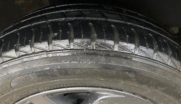 2022 Hyundai GRAND I10 NIOS SPORTZ 1.2 KAPPA VTVT CNG, CNG, Manual, 38,397 km, Right Rear Tyre Tread