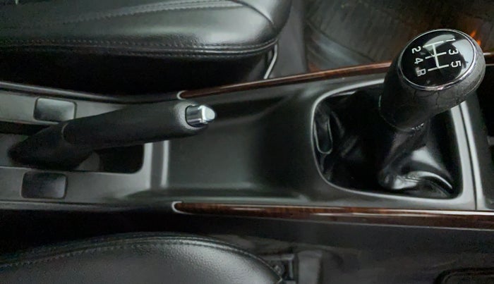 2016 Maruti Baleno ALPHA DDIS 190, Diesel, Manual, 21,195 km, Gear Lever