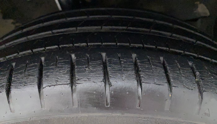 2016 Maruti Baleno ALPHA DDIS 190, Diesel, Manual, 21,195 km, Left Rear Tyre Tread
