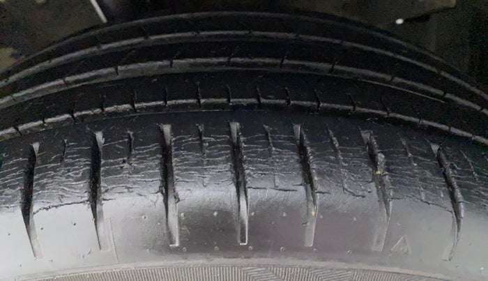 2016 Maruti Baleno ALPHA DDIS 190, Diesel, Manual, 21,195 km, Right Front Tyre Tread