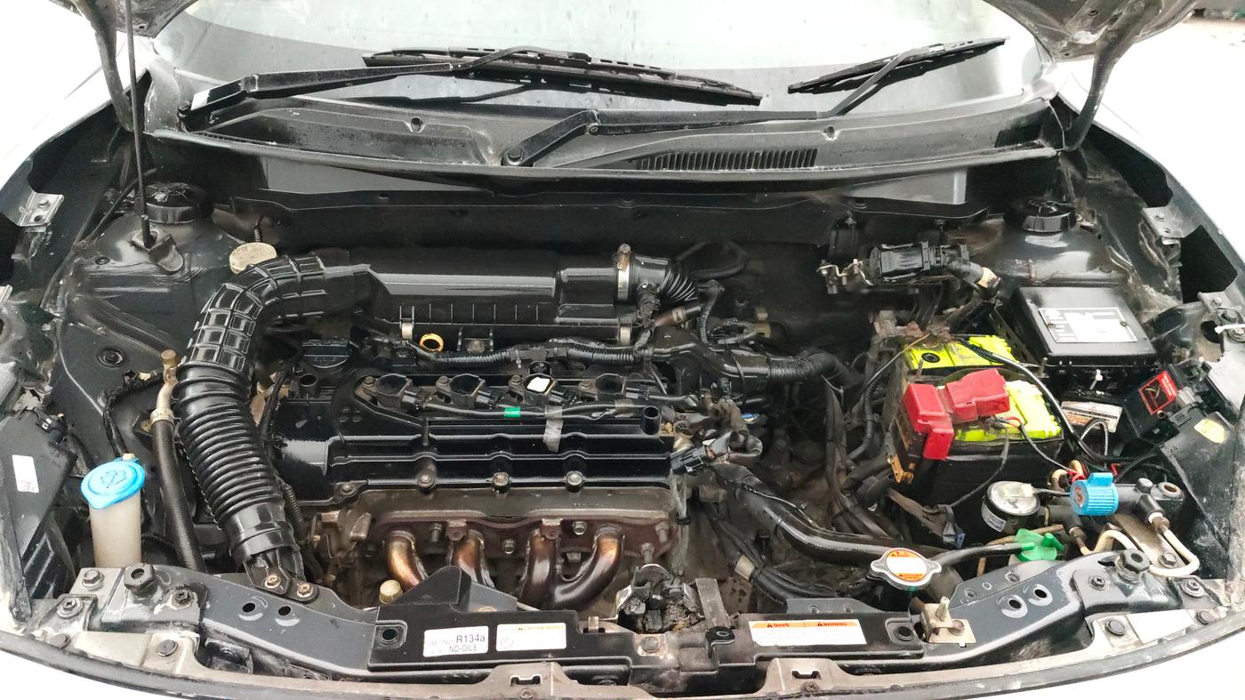 2018 Maruti Dzire VXI, CNG, Manual, 94,982 km, Engine View