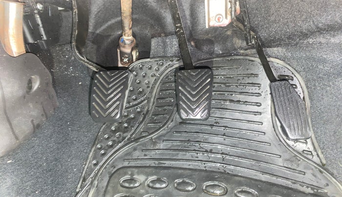 2013 Hyundai Eon MAGNA +, Petrol, Manual, 43,596 km, Pedals