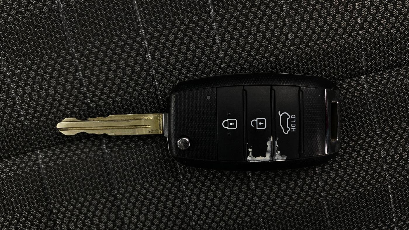 2020 KIA SONET HTK PLUS 1.0 DCT, Petrol, Automatic, 21,874 km, Key Close Up