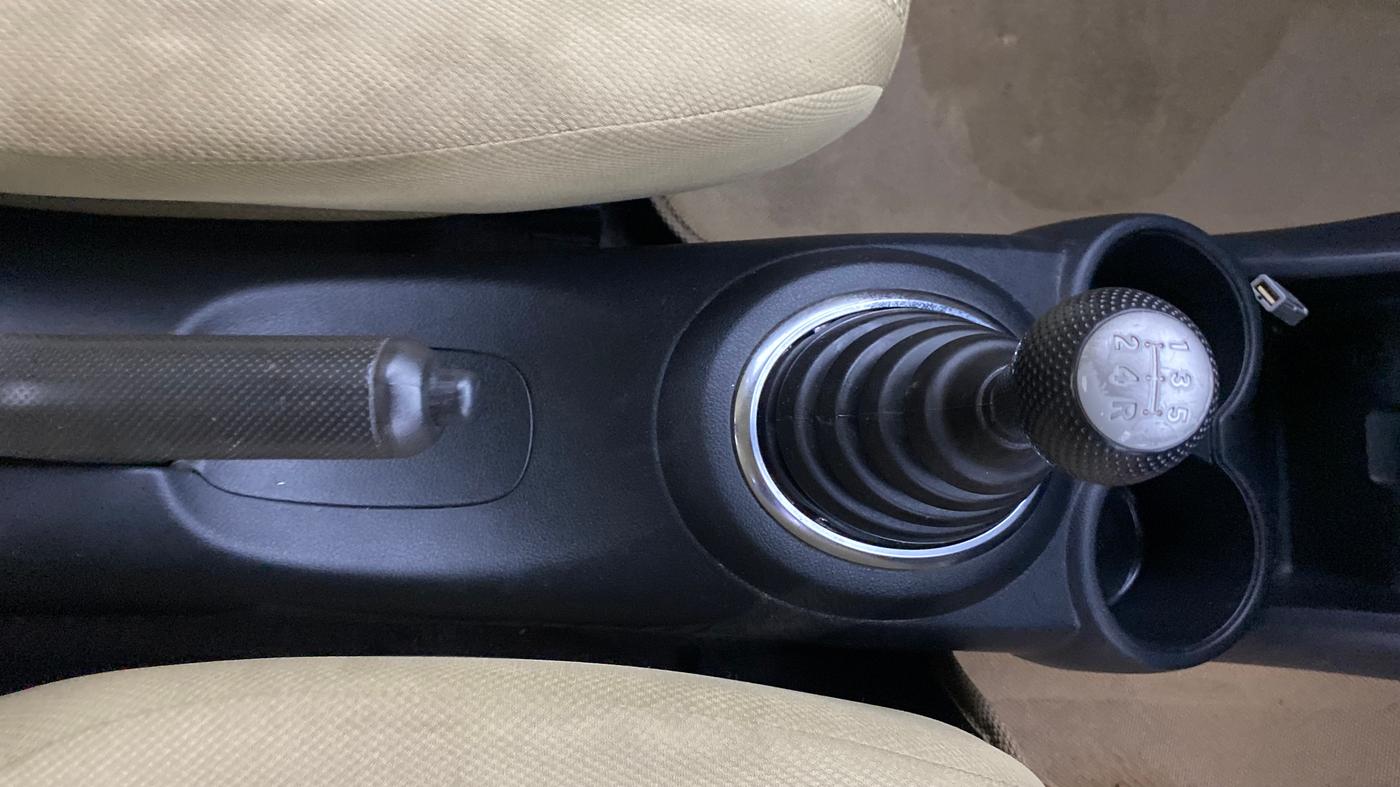 2014 Honda Brio S MT, Petrol, Manual, 46,204 km, Gear Lever