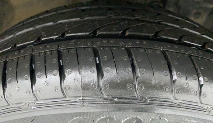 2018 Nissan Micra XV CVT, Petrol, Automatic, 39,878 km, Right Front Tyre Tread