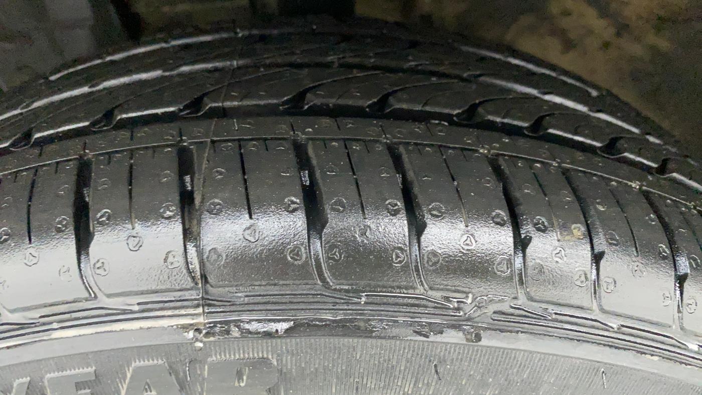 2018 Nissan Micra XV CVT, Petrol, Automatic, 39,878 km, Left Front Tyre Tread
