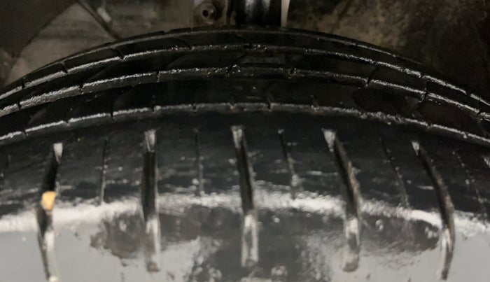 2019 Maruti Baleno ZETA PETROL 1.2, Petrol, Manual, 17,551 km, Left Front Tyre Tread