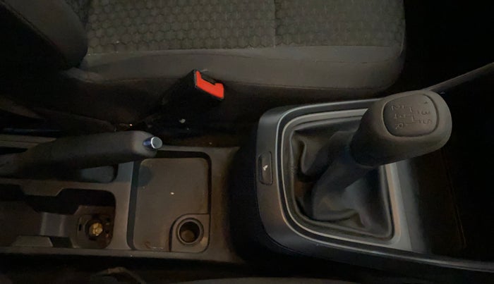 2022 Tata ALTROZ XE PLUS PETROL, Petrol, Manual, 39,528 km, Gear Lever