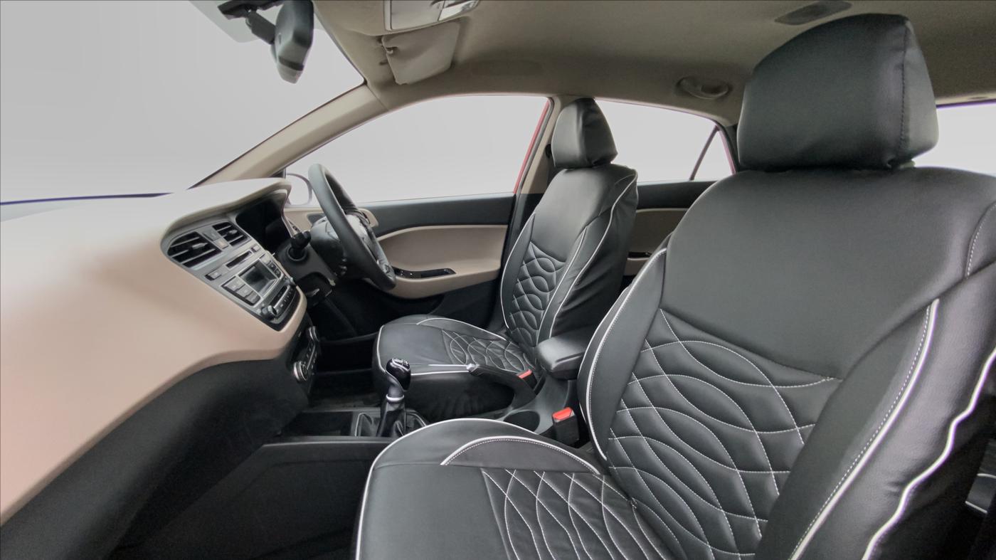 2014 Hyundai Elite i20 ASTA 1.4 CRDI, Diesel, Manual, 67,903 km, Right Side Front Door Cabin