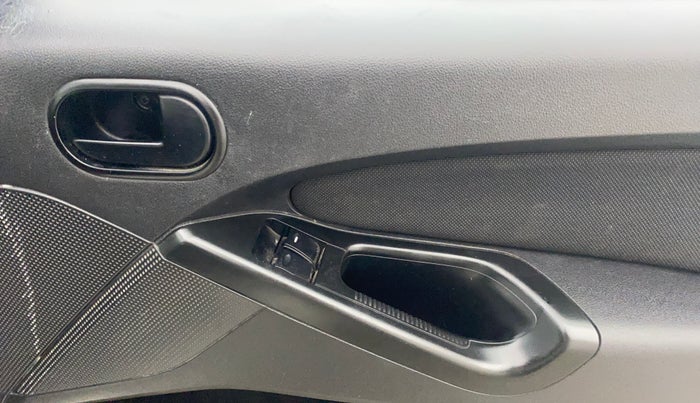 2013 Ford Figo EXI 1.2 PETROL, Petrol, Manual, 80,773 km, Driver Side Door Panels Control