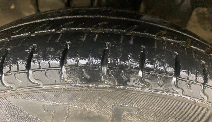 2018 Datsun Redi Go S 1.0 AMT, Petrol, Automatic, 63,264 km, Left Front Tyre Tread