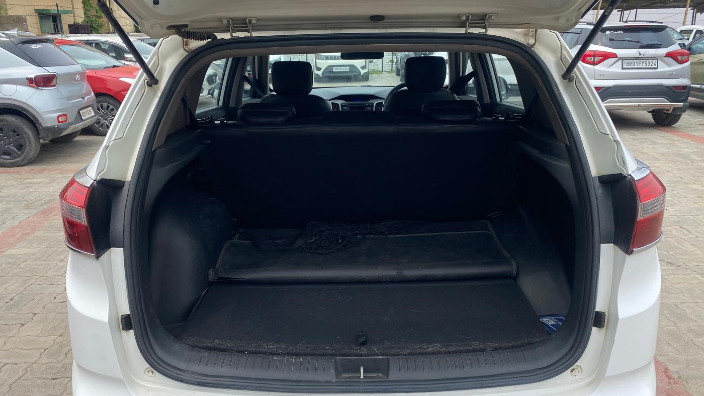 2016 Hyundai Creta BASE 1.6 PETROL, Petrol, Manual, 88,574 km, Boot Inside