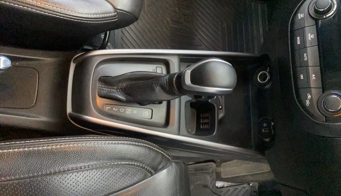 2019 Maruti XL6 ALPHA AT, Petrol, Automatic, 56,222 km, Gear Lever