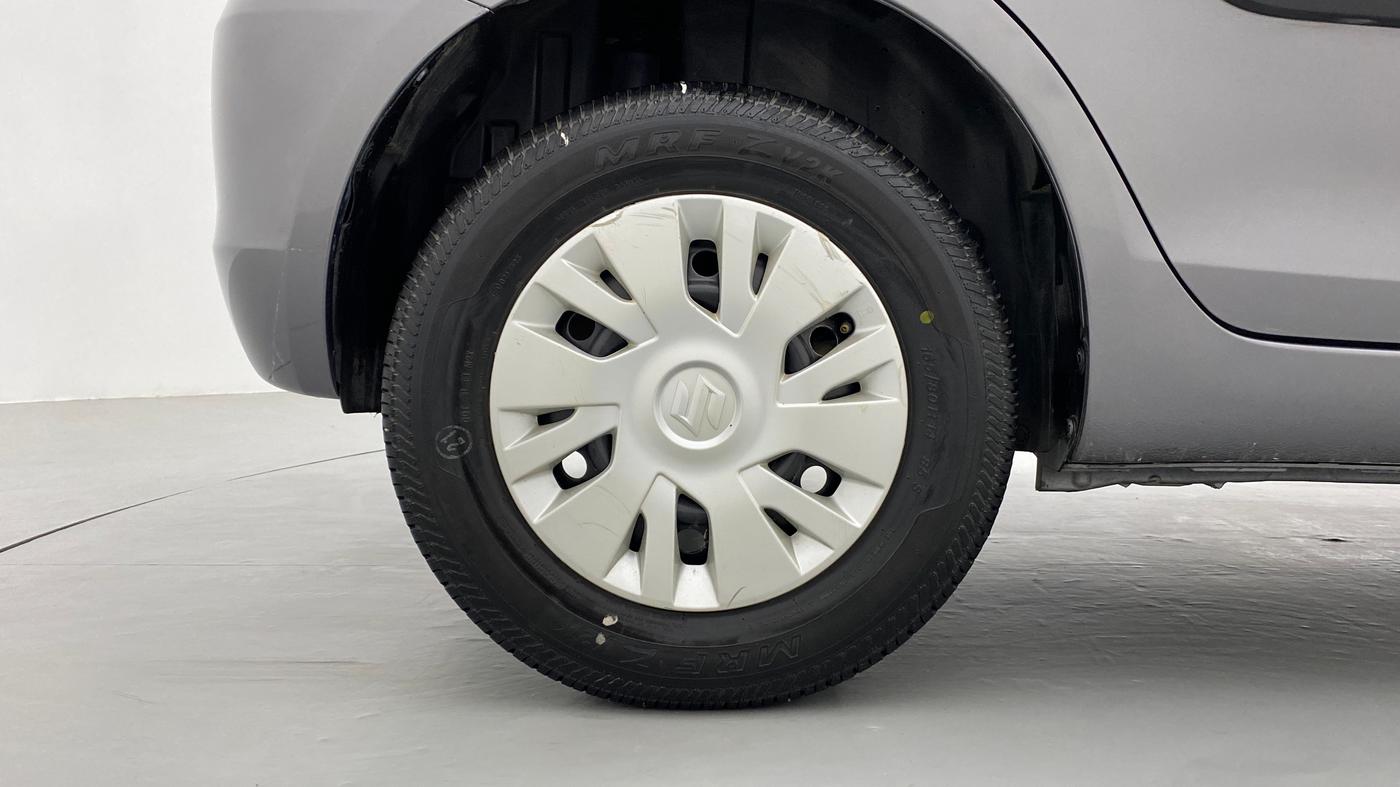 2013 Maruti Swift VXI D, Petrol, Manual, 71,062 km, Right Rear Wheel