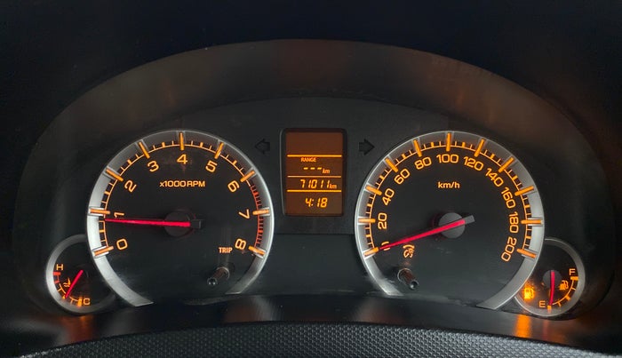 2013 Maruti Swift VXI D, Petrol, Manual, 71,062 km, Odometer Image