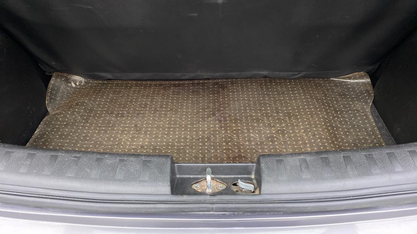 2013 Maruti Swift VXI D, Petrol, Manual, 71,062 km, Boot Inside