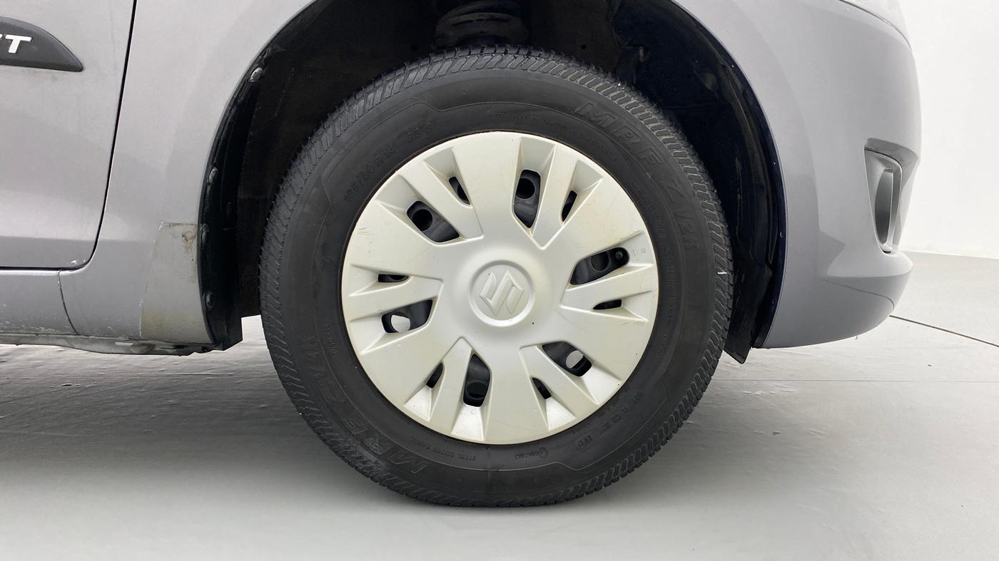 2013 Maruti Swift VXI D, Petrol, Manual, 71,062 km, Right Front Wheel