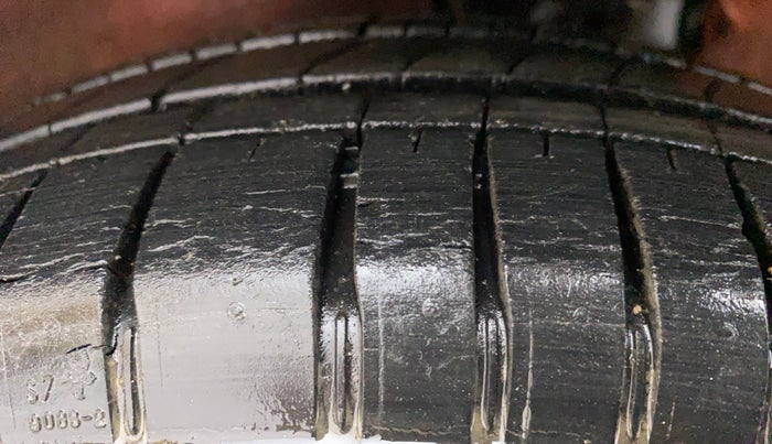 2011 Maruti Alto K10 VXI, Petrol, Manual, 73,525 km, Left Front Tyre Tread