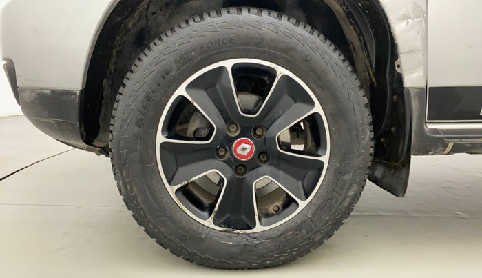 2017 Renault Duster RXS CVT, Petrol, Automatic, 35,359 km, Left Front Wheel