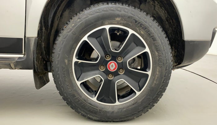 2017 Renault Duster RXS CVT, Petrol, Automatic, 35,359 km, Right Front Wheel
