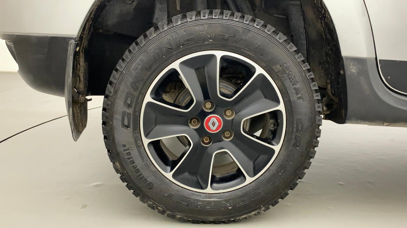2017 Renault Duster RXS CVT, Petrol, Automatic, 35,359 km, Right Rear Wheel