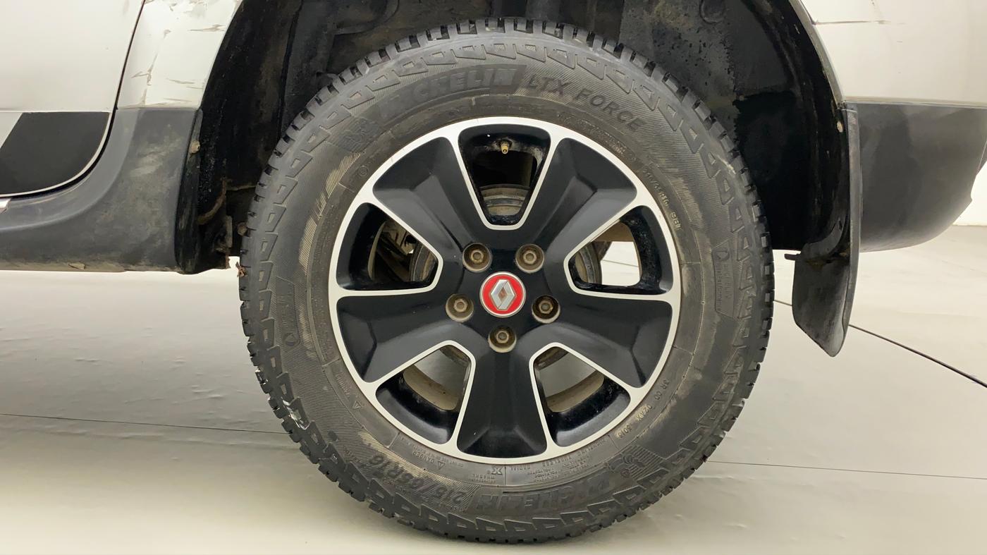 2017 Renault Duster RXS CVT, Petrol, Automatic, 35,359 km, Left Rear Wheel