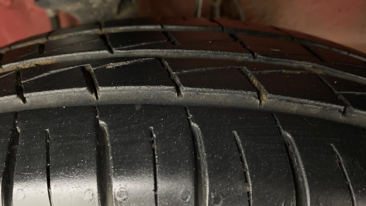 2021 Maruti Alto VXI PLUS, Petrol, Manual, 1,077 km, Right Front Tyre Tread