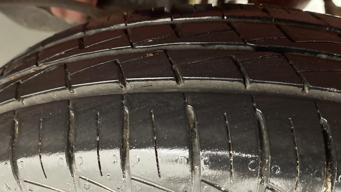 2021 Maruti Alto VXI PLUS, Petrol, Manual, 1,077 km, Left Rear Tyre Tread