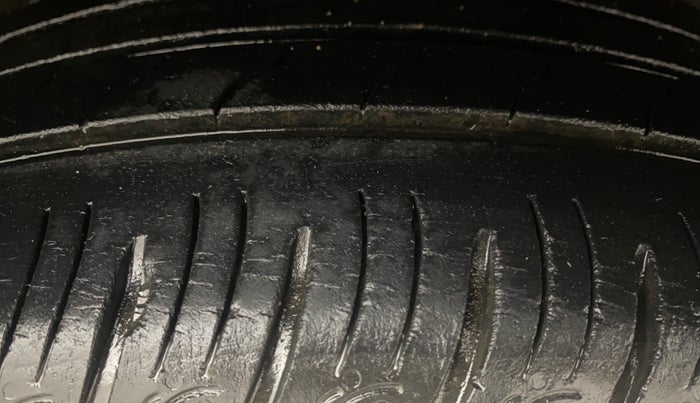 2019 Hyundai VENUE SX 1.0 (O) TURBO, Petrol, Manual, 30,983 km, Right Front Tyre Tread