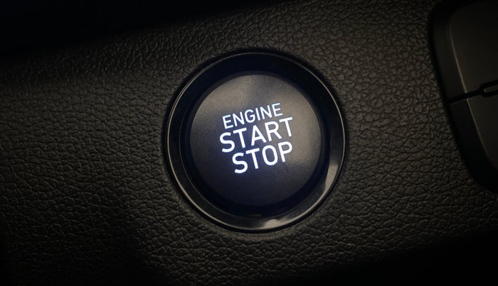 2019 Hyundai VENUE SX 1.0 (O) TURBO, Petrol, Manual, 30,983 km, Keyless Start/ Stop Button