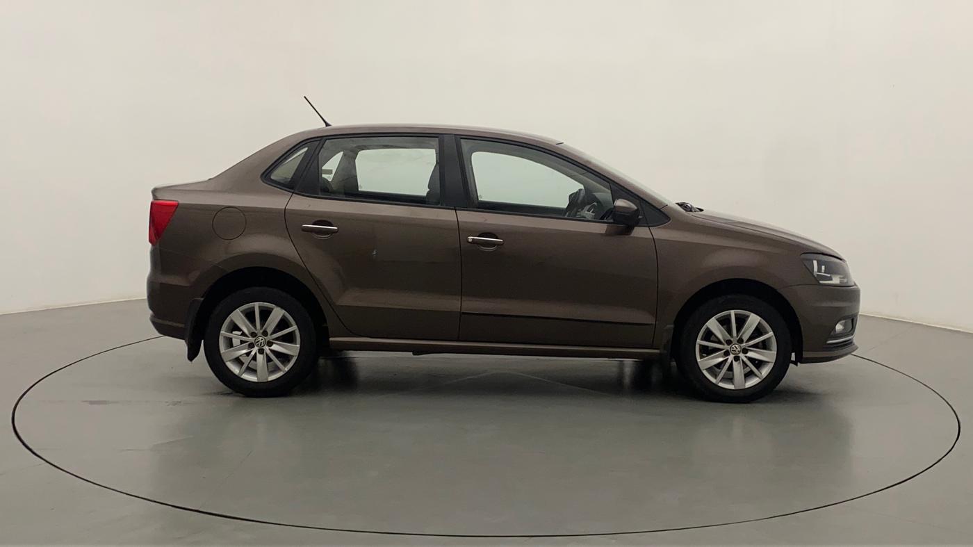 2016 Volkswagen Ameo HIGHLINE1.2L, CNG, Manual, 35,143 km, Right Side