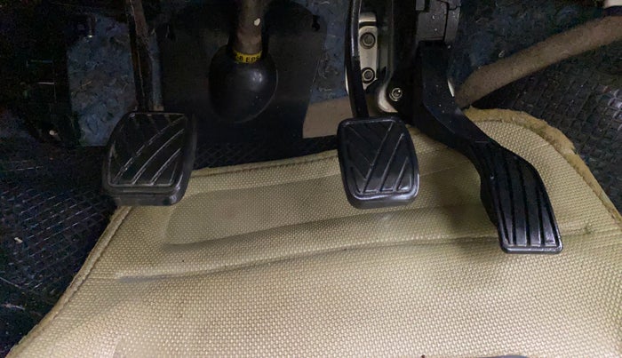 2015 Maruti Swift Dzire VXI, Petrol, Manual, 36,170 km, Pedals