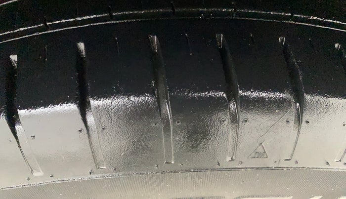 2021 Maruti Swift ZXI, Petrol, Manual, 22,516 km, Left Rear Tyre Tread