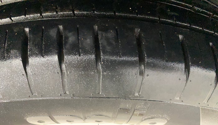 2021 Maruti Swift ZXI, Petrol, Manual, 22,516 km, Right Rear Tyre Tread