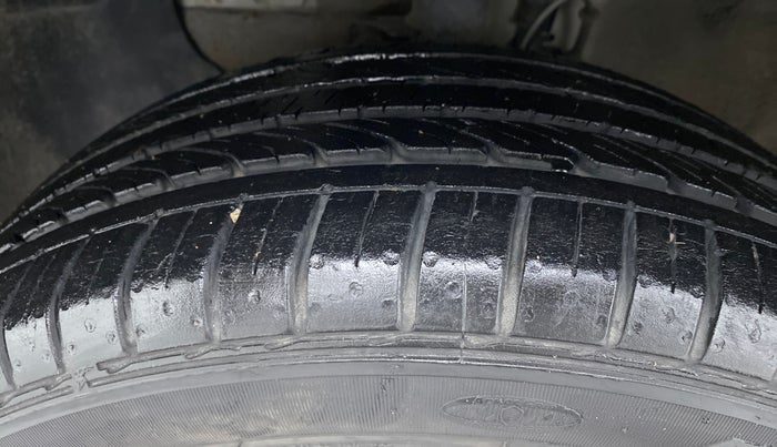 2016 Hyundai i20 Active 1.2 SX, Petrol, Manual, 12,119 km, Left Front Tyre Tread