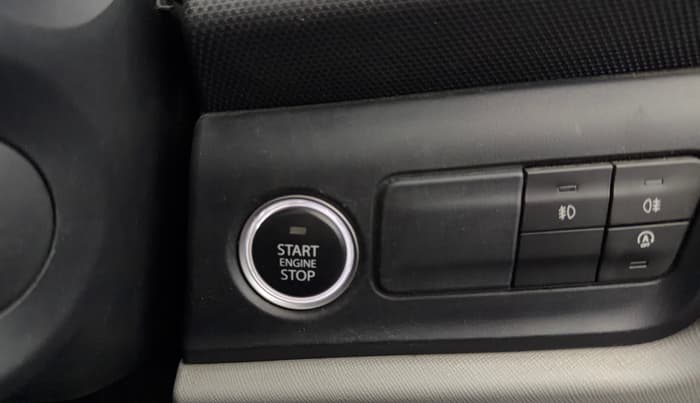 2020 Tata ALTROZ XZ PETROL, Petrol, Manual, 79,911 km, Keyless Start/ Stop Button