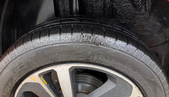 2020 Tata ALTROZ XZ PETROL, Petrol, Manual, 79,911 km, Right Rear Tyre Tread