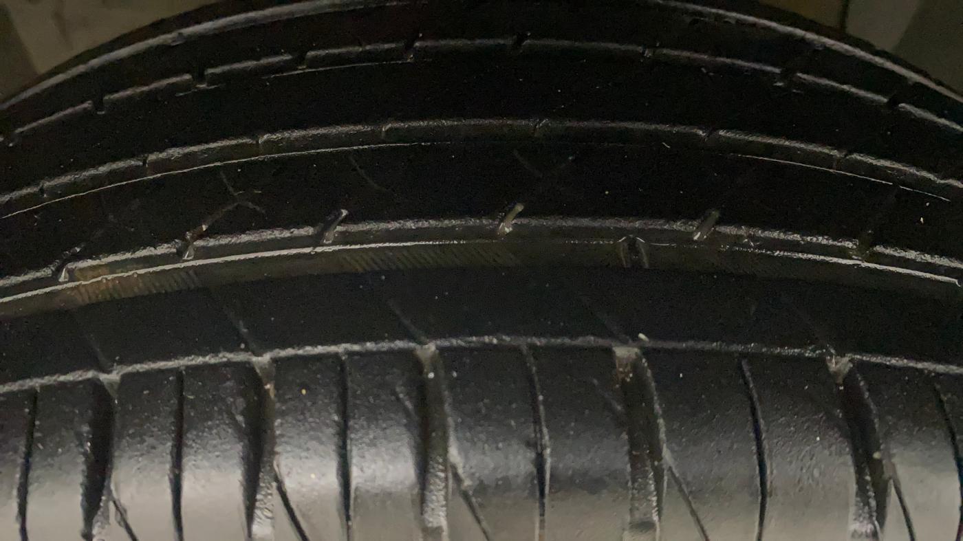 2022 Maruti BREZZA ZXI, Petrol, Manual, 26,789 km, Left Front Tyre Tread