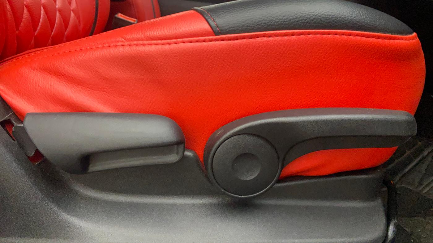 2022 Maruti BREZZA ZXI, Petrol, Manual, 26,789 km, Driver Side Adjustment Panel
