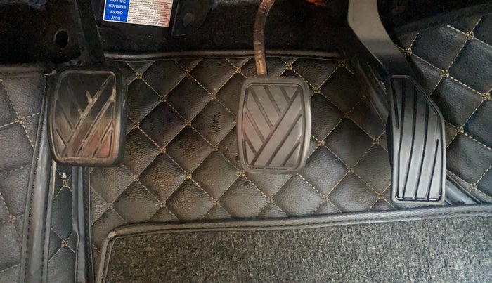 2022 Maruti BREZZA ZXI, Petrol, Manual, 26,717 km, Pedals