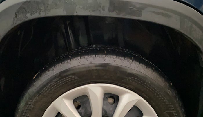 2022 Maruti Grand Vitara DELTA SMART HYBRID, Petrol, Manual, 28,078 km, Right Rear Tyre Tread