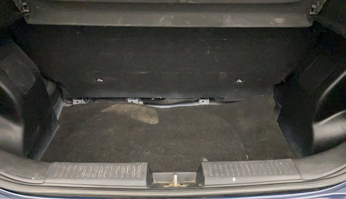 2022 Maruti Baleno DELTA PETROL 1.2, Petrol, Manual, 1,37,503 km, Boot Inside
