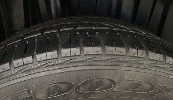 2022 Maruti Baleno DELTA PETROL 1.2, Petrol, Manual, 1,37,503 km, Right Rear Tyre Tread