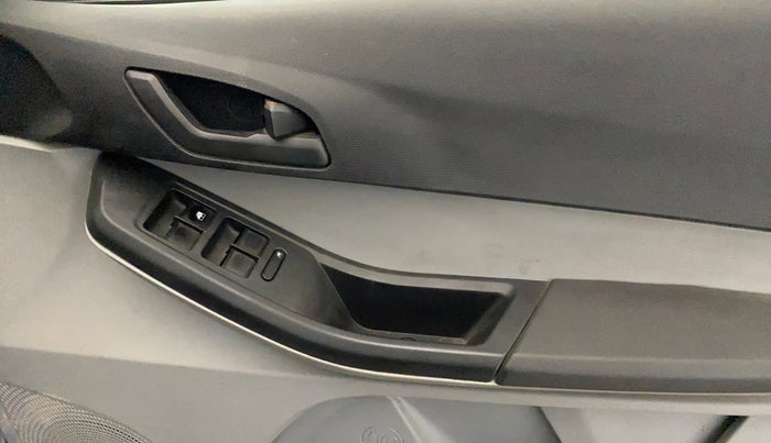 2023 Tata Tiago XT (O) PETROL, Petrol, Manual, 53,811 km, Driver Side Door Panels Control