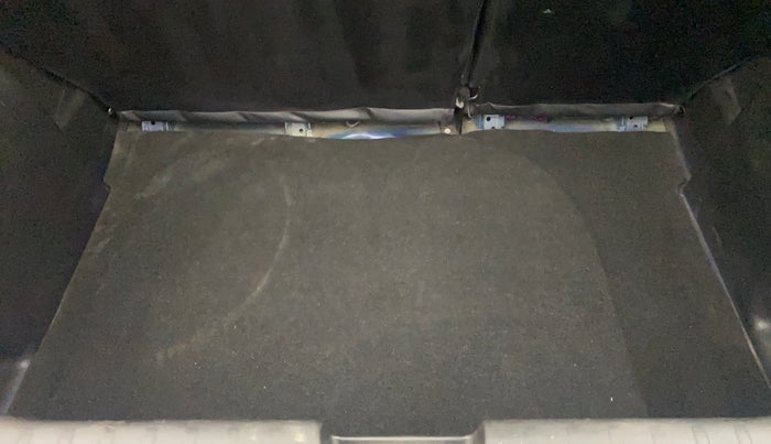 2017 Maruti Baleno ALPHA DIESEL 1.3, Diesel, Manual, 73,323 km, Boot Inside