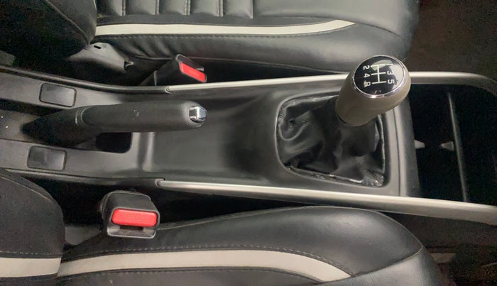 2017 Maruti Baleno ALPHA DIESEL 1.3, Diesel, Manual, 73,323 km, Gear Lever