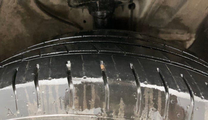 2018 Hyundai Creta E PLUS 1.6 PETROL, Petrol, Manual, 1,49,778 km, Right Front Tyre Tread