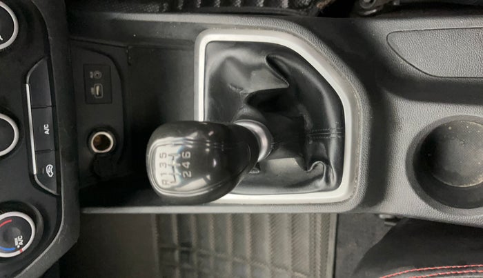 2018 Hyundai Creta E PLUS 1.6 PETROL, Petrol, Manual, 1,49,778 km, Gear Lever