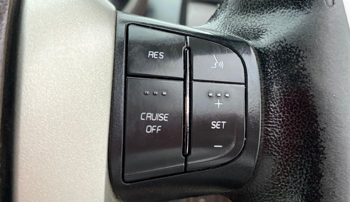 2014 Mahindra XUV500 W8 FWD, Diesel, Manual, 83,931 km, Adaptive Cruise Control